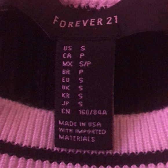 Black and white crop top - Picture 2 of 3